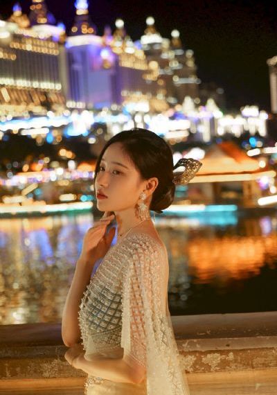 国产丝袜人妖在线_剧情片高清完整版